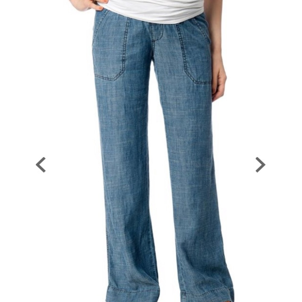 Maternity jeans size small